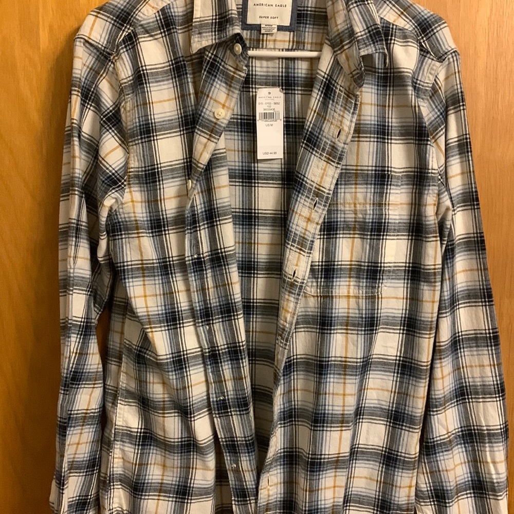 Mens American Eagle. Never worn. New with price tags